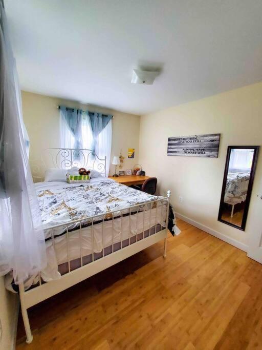 5 Star Room/Close To Town Center And Everything/5 Min Walk Metro Роквилл Экстерьер фото